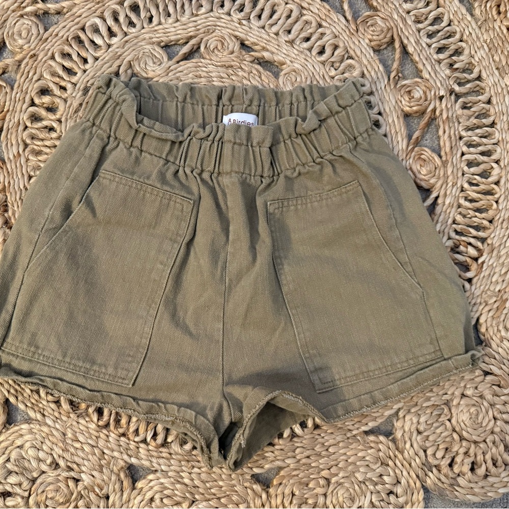 8 Birdies Tan Elastic High-Waisted Shorts Size 12